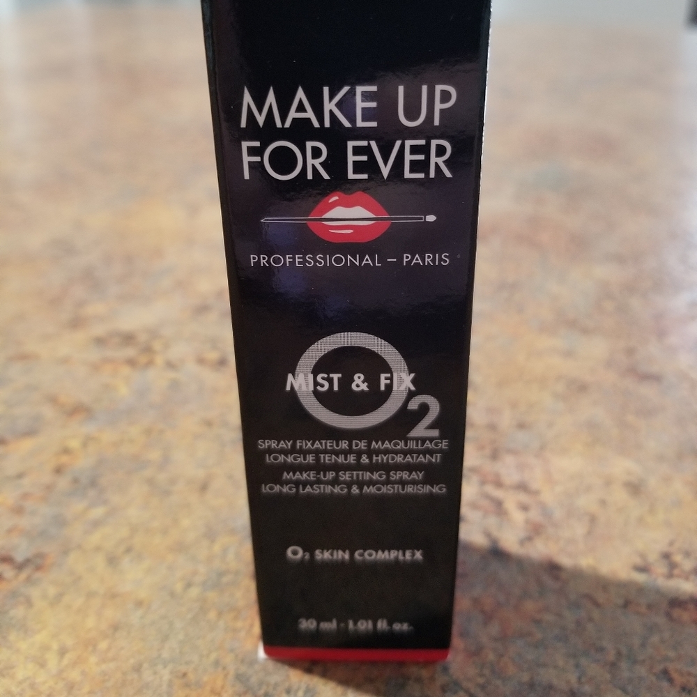 Brand new Make Up For Ever setting spray